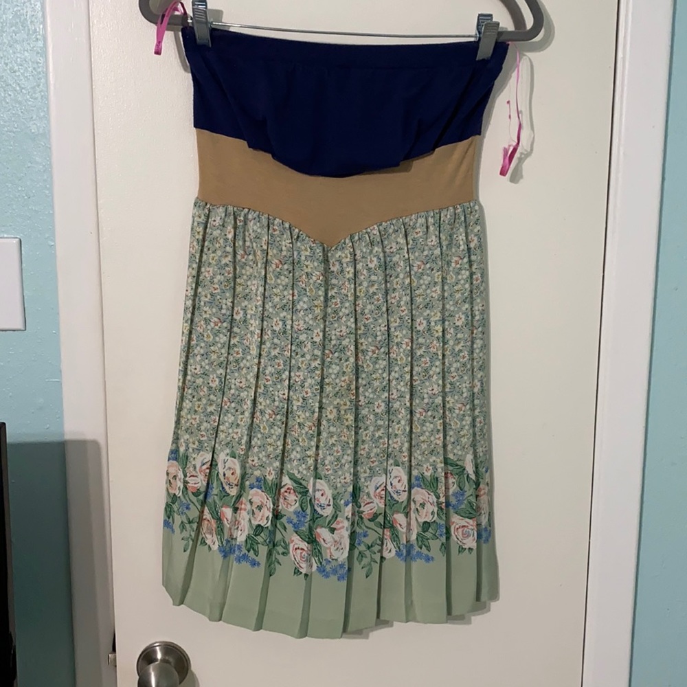 Super Lucky Girl Strapless Pleated Tunic Top